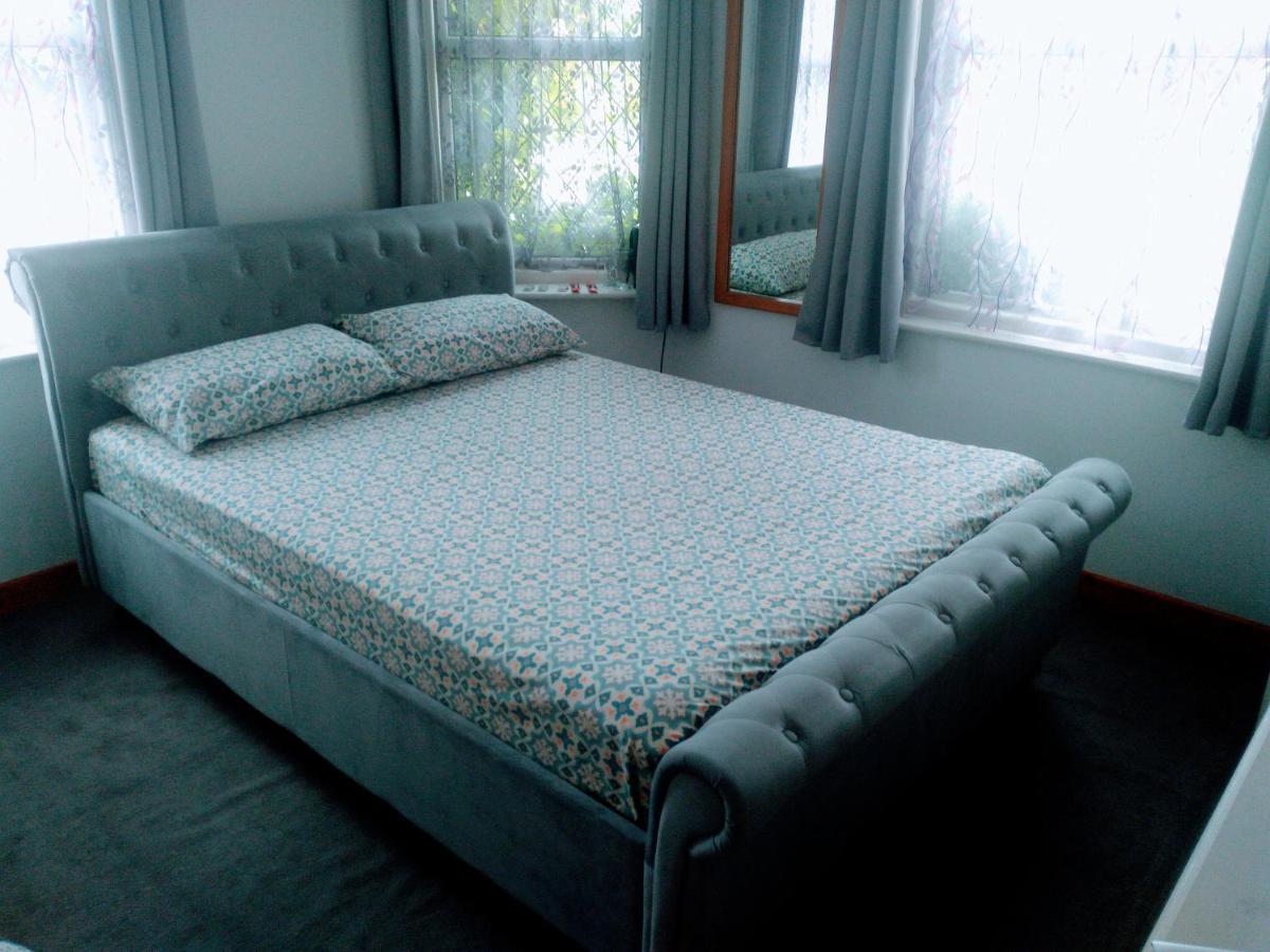 South Coast Guest Rooms With Free Parking Poole Exterior photo