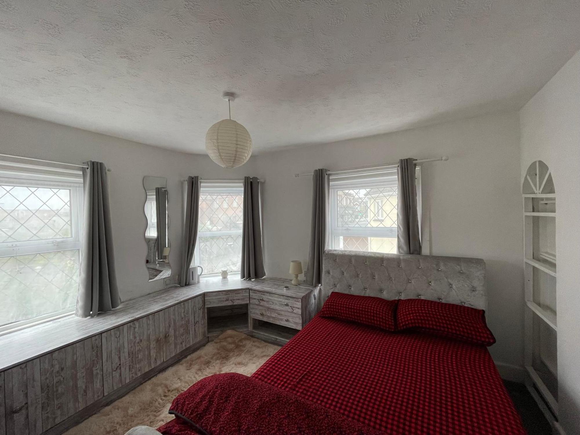 South Coast Guest Rooms With Free Parking Poole Exterior photo